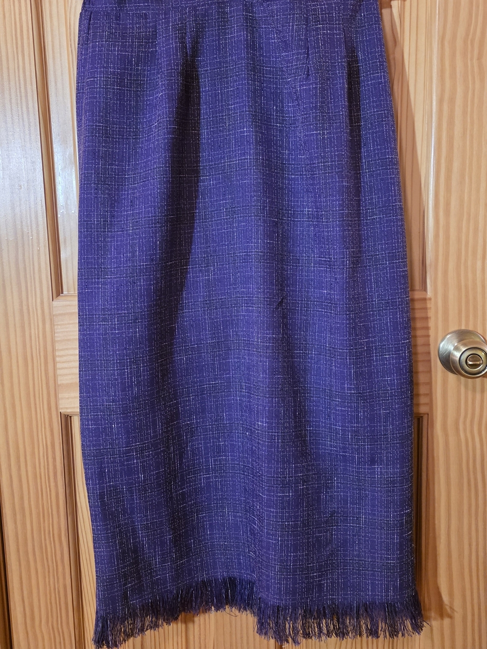 Textured Purple Fringe-Hem Pencil Skirt